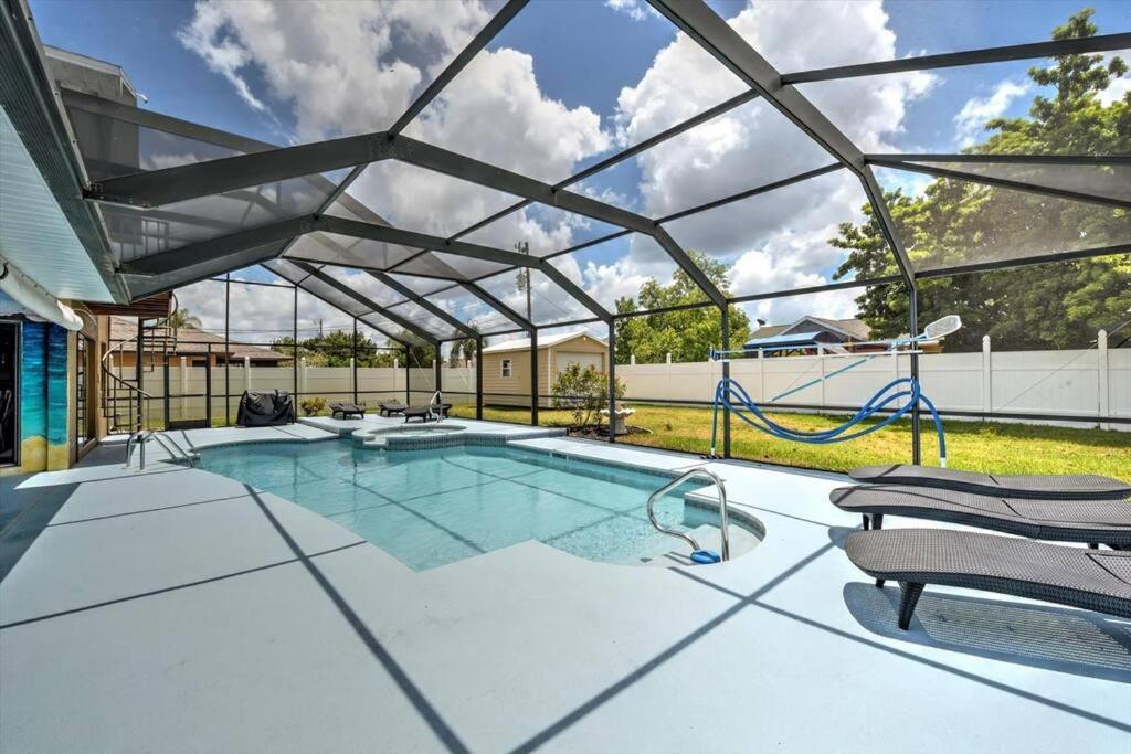 Cape Coral Paradise 4 Bd 12Sleeps, W/Heated Pool Εξωτερικό φωτογραφία
